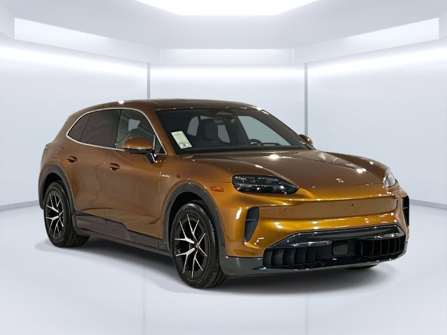 New 2026 Porsche Cayenne Electric AWD/4WD image 3