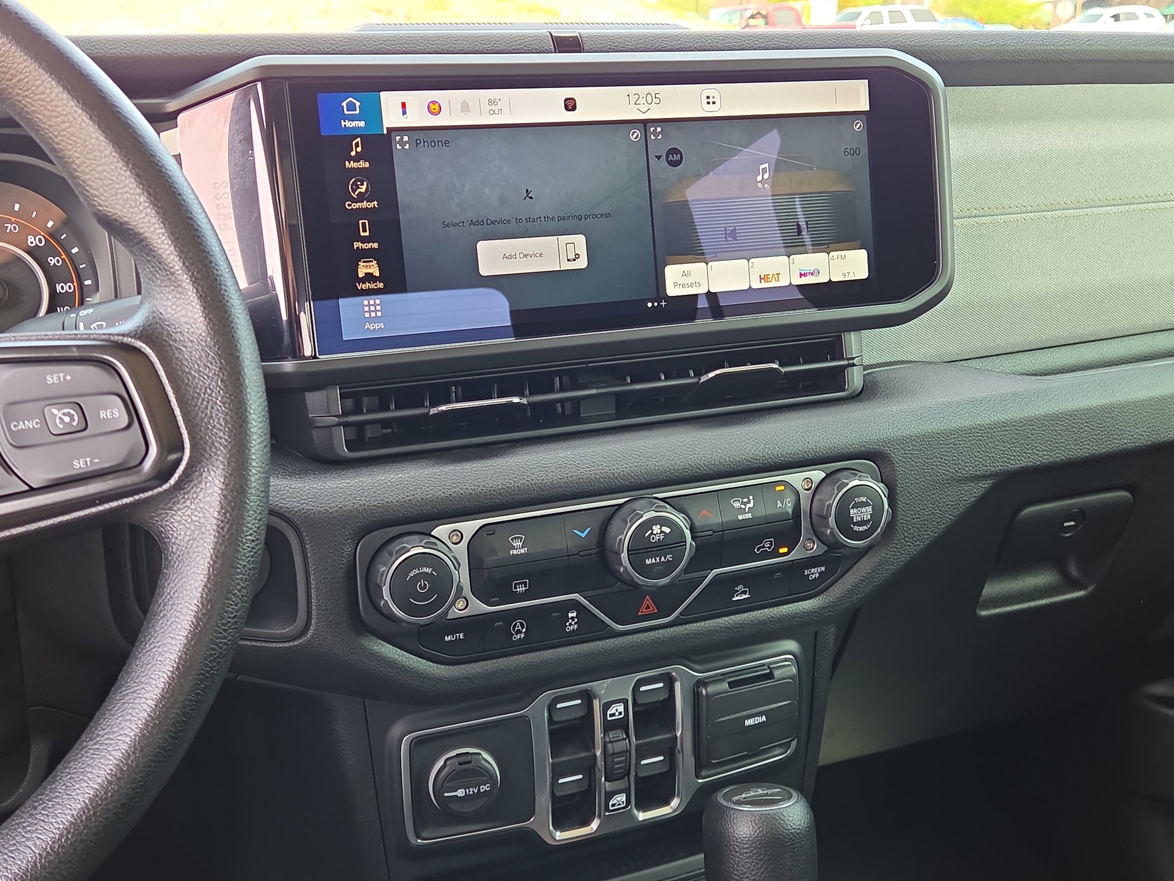 Used 2024 Jeep Gladiator Sport image 25