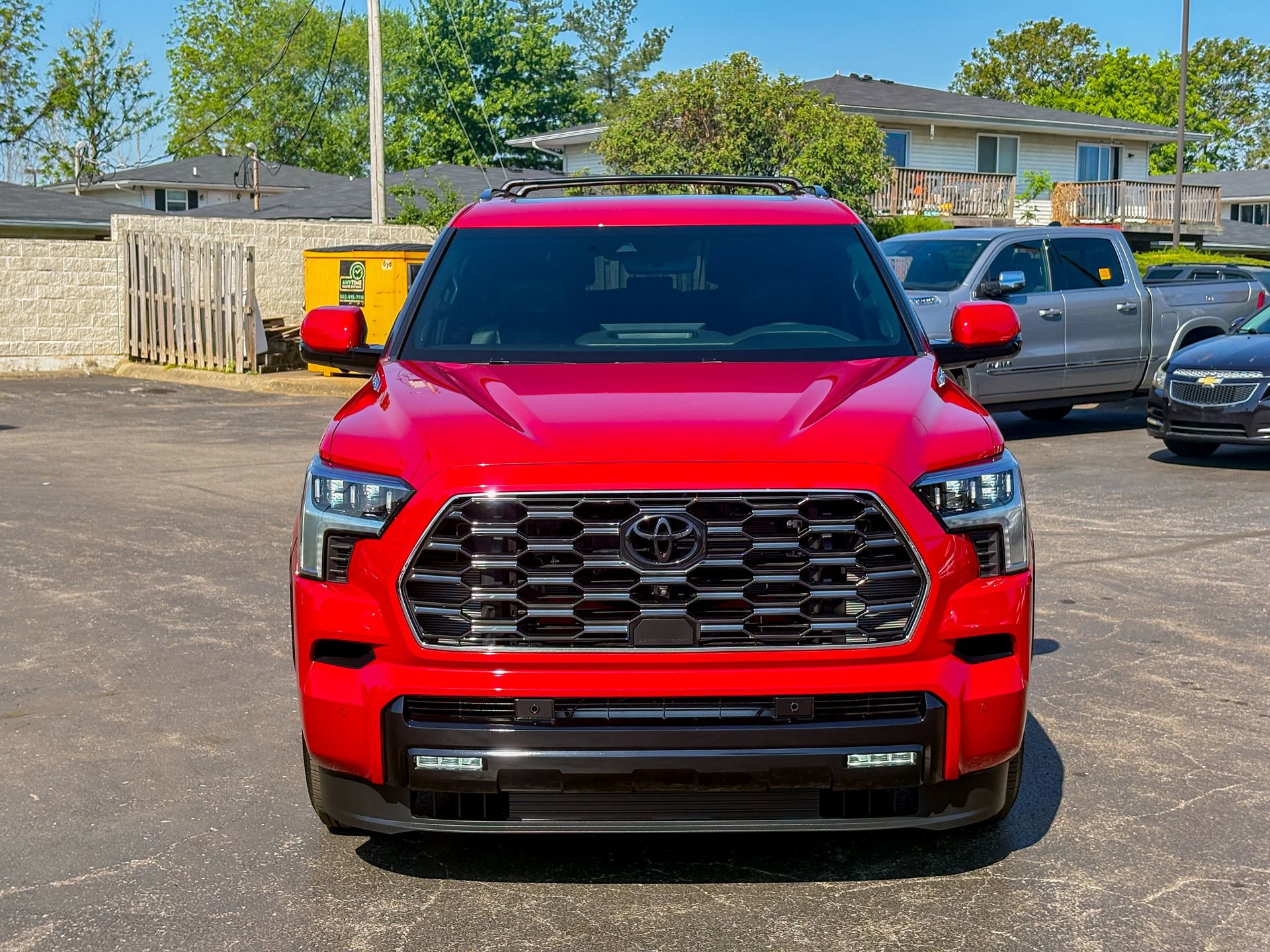 Used 2025 Toyota Sequoia Platinum AWD/4WD image 4
