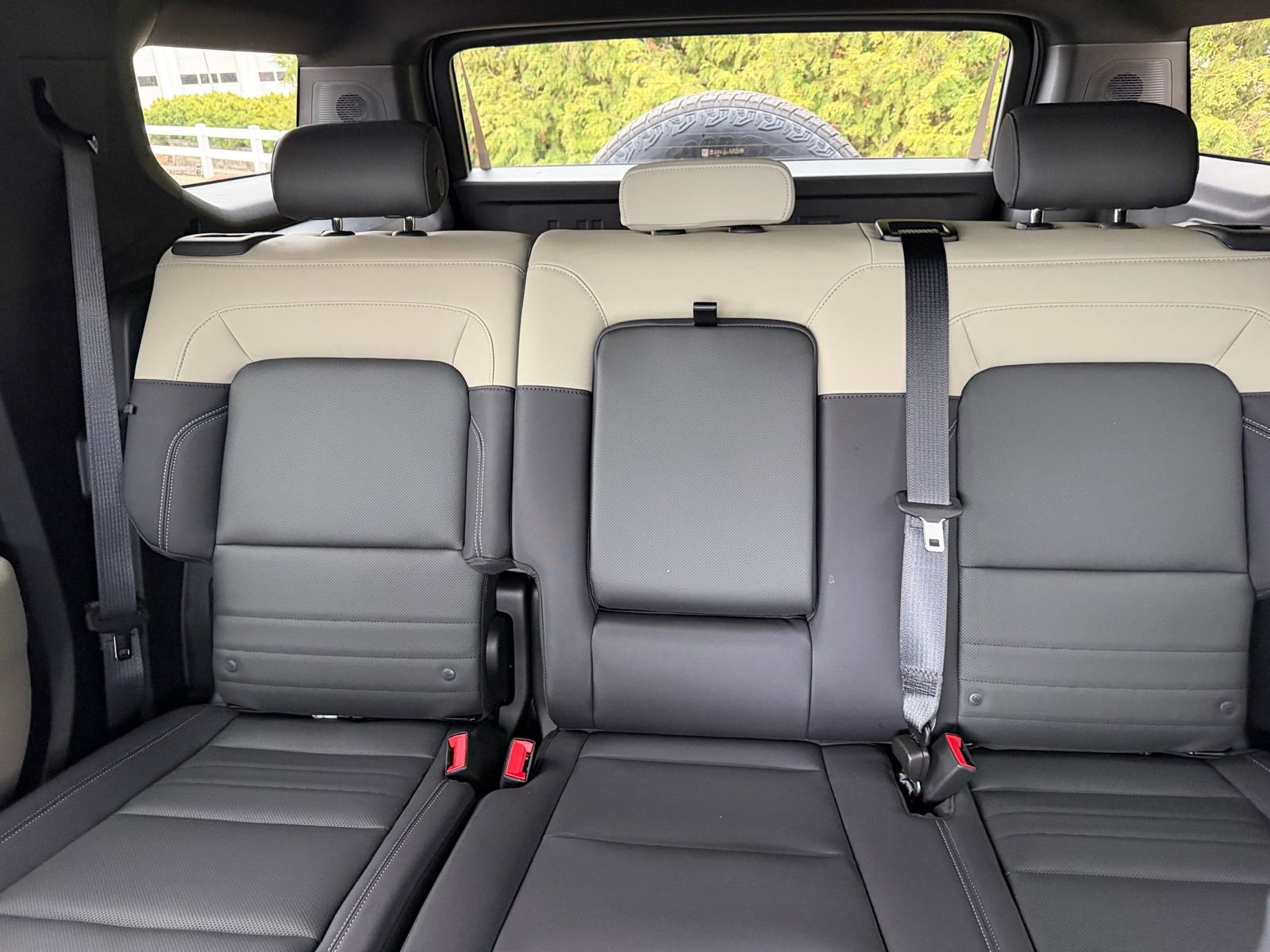 New 2026 GMC Hummer EV SUV image 3