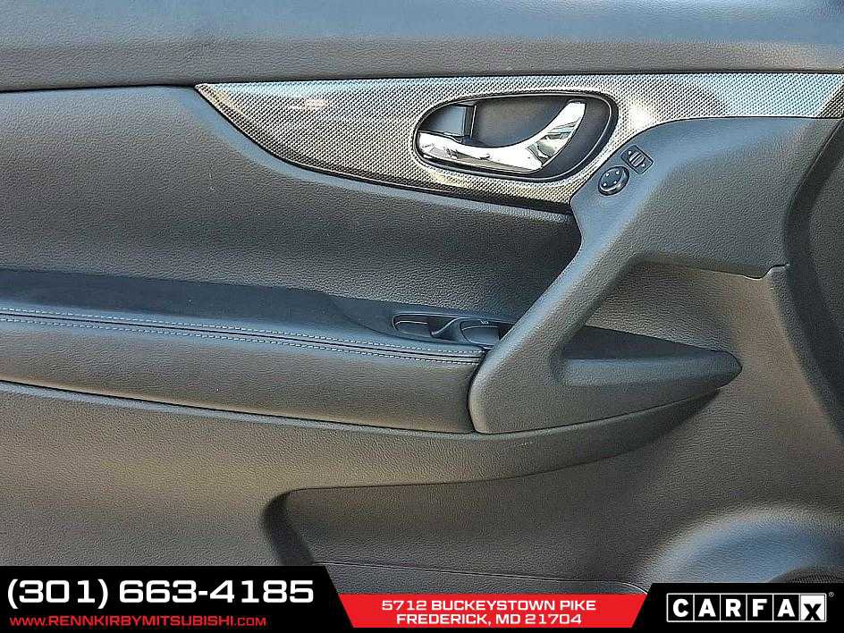 Used 2016 Nissan Rogue SL w/ SL Premium Package image 12