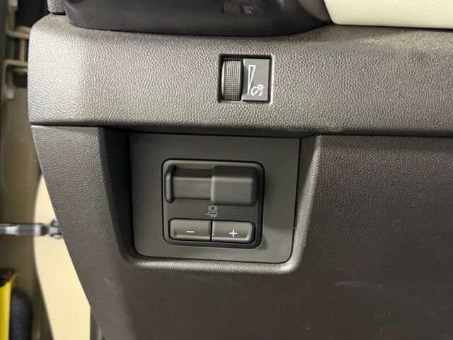 Used 2024 GMC Canyon AT4X AWD/4WD image 36