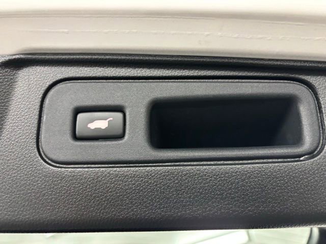 Certified 2025 Honda Passport TrailSport image 39