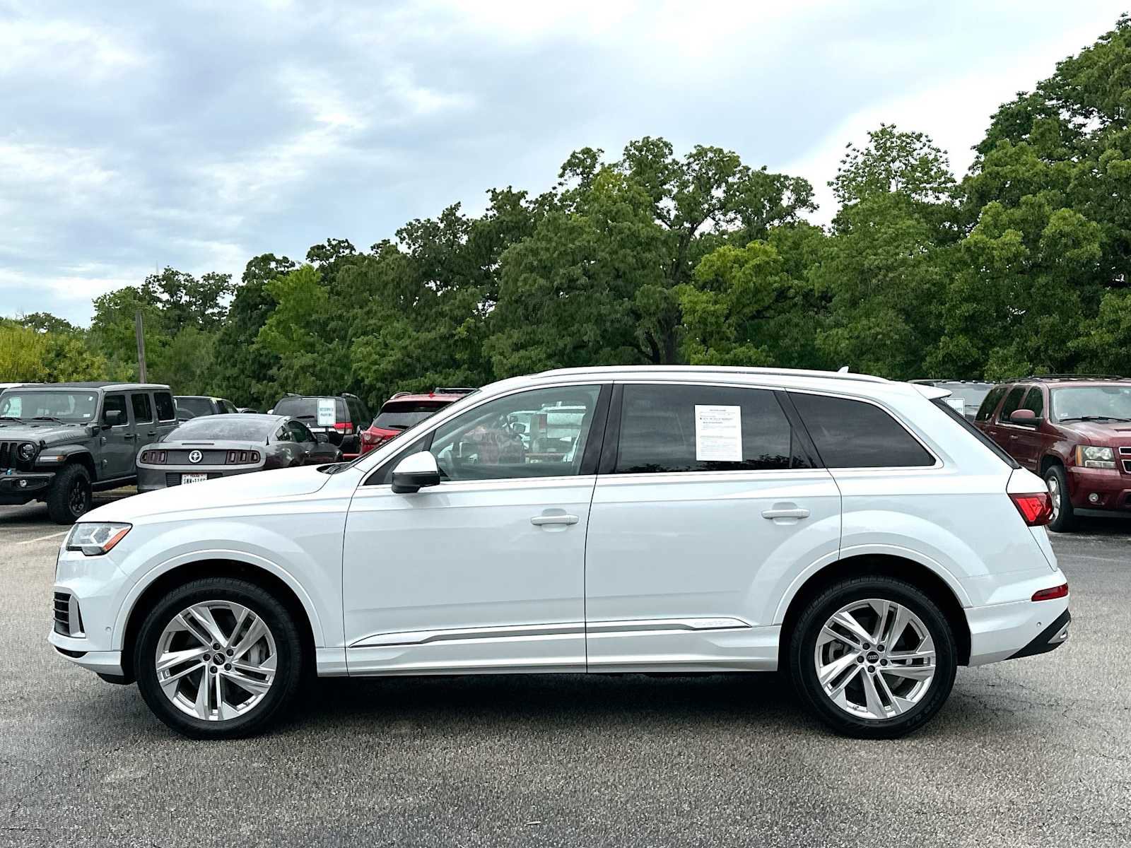 Used 2023 Audi Q7 3.0T Premium Plus image 12
