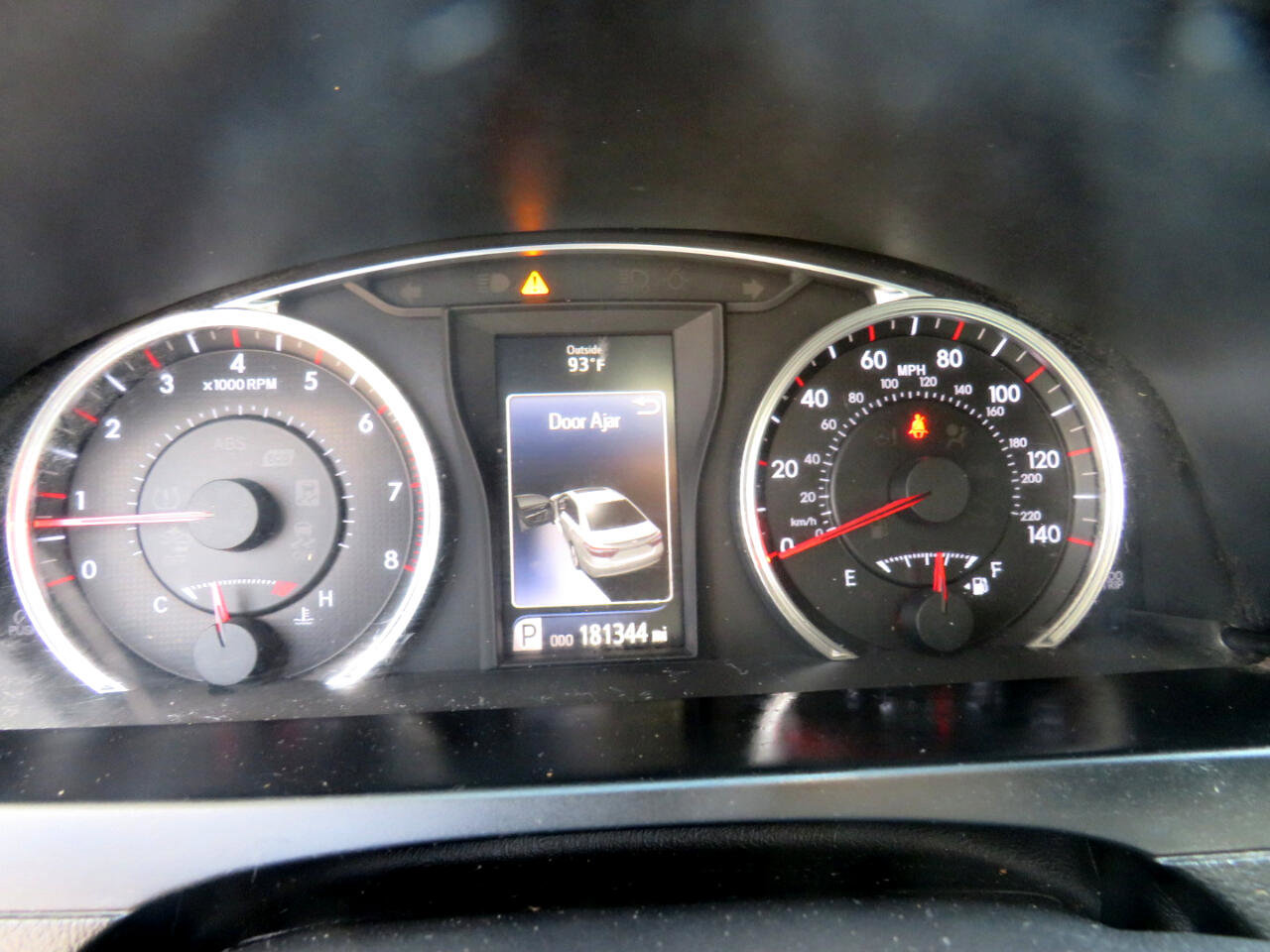 Used 2015 Toyota Camry SE image 9