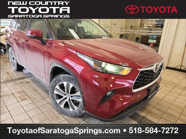 New 2026 Toyota Highlander XLE image 1