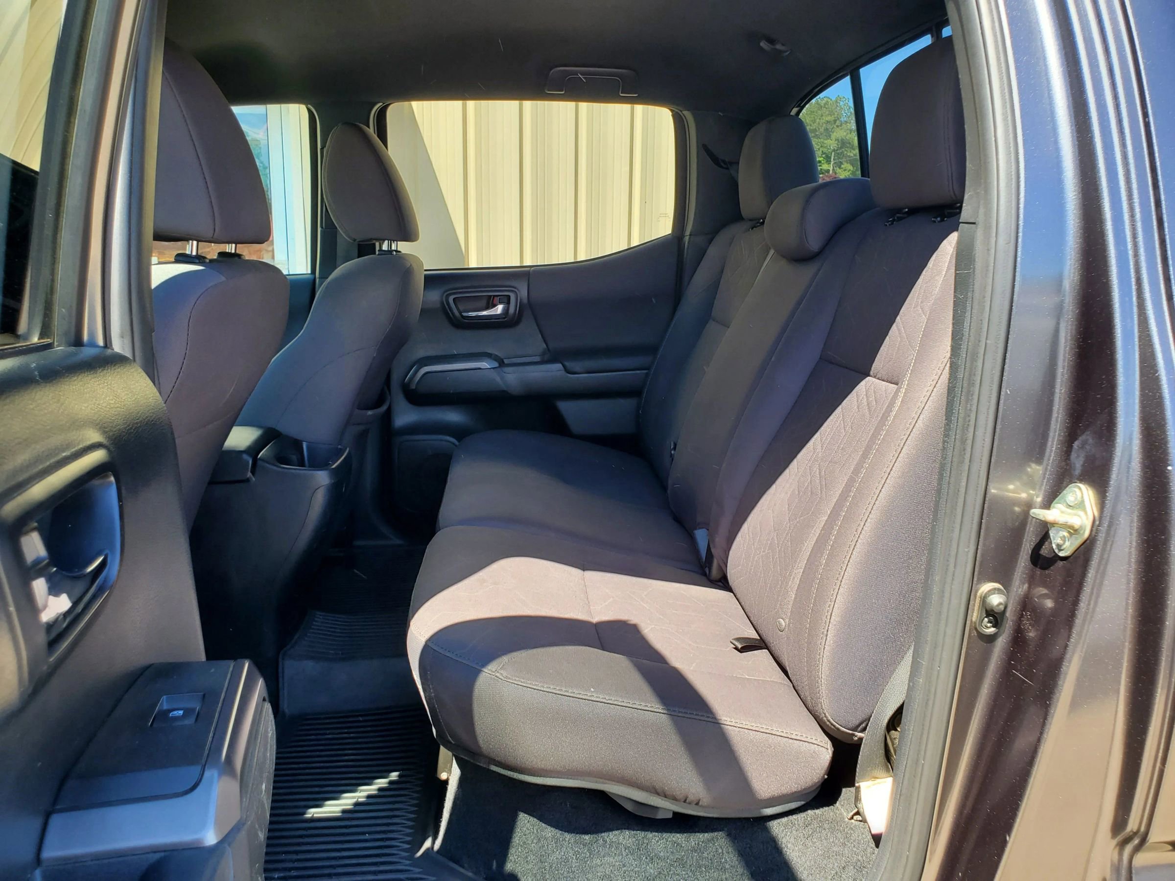 Used 2017 Toyota Tacoma TRD Sport w/ Tow Package image 22