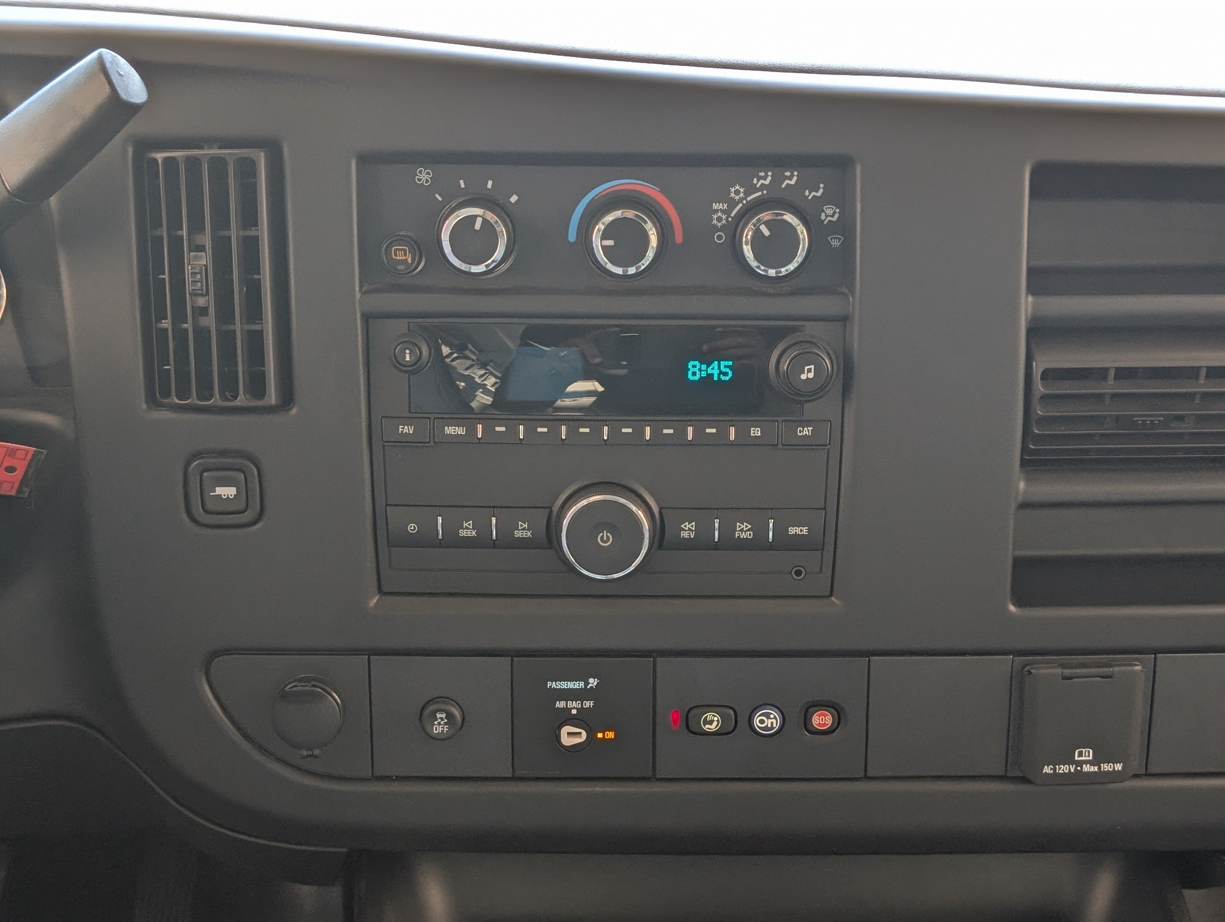 Used 2022 GMC Savana 3500 Extended w/ Driver Convenience Package RWD image 25