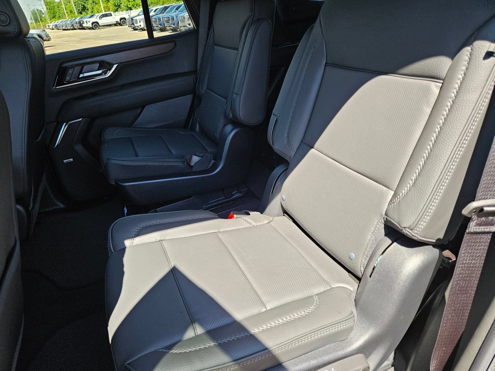 New 2026 GMC Yukon Denali AWD/4WD image 27
