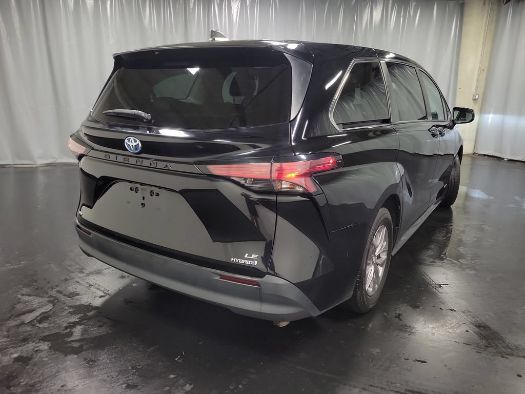 Used 2021 Toyota Sienna LE AWD/4WD image 8