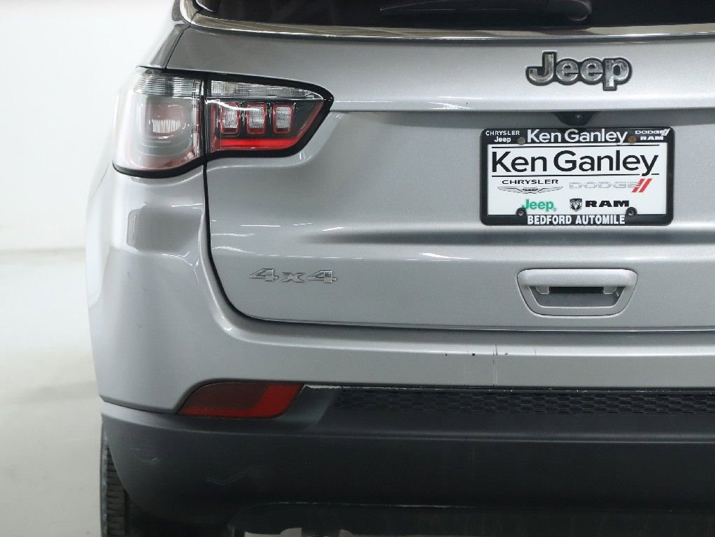 Used 2024 Jeep Compass Latitude image 43
