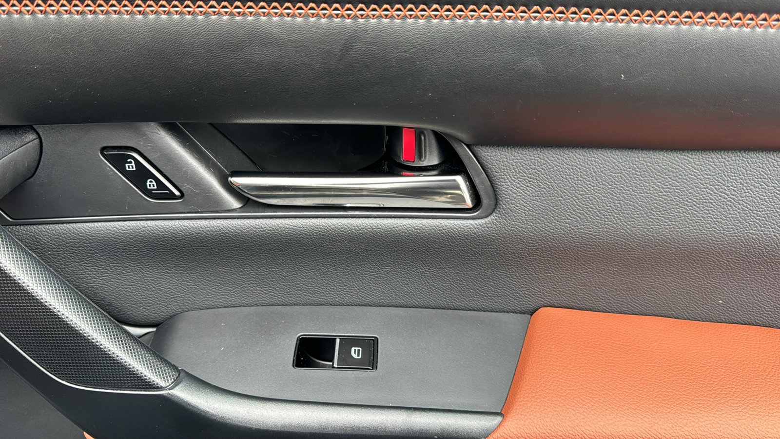 Certified 2025 MAZDA CX-50 2.5 Turbo w/ Weather Package image 26