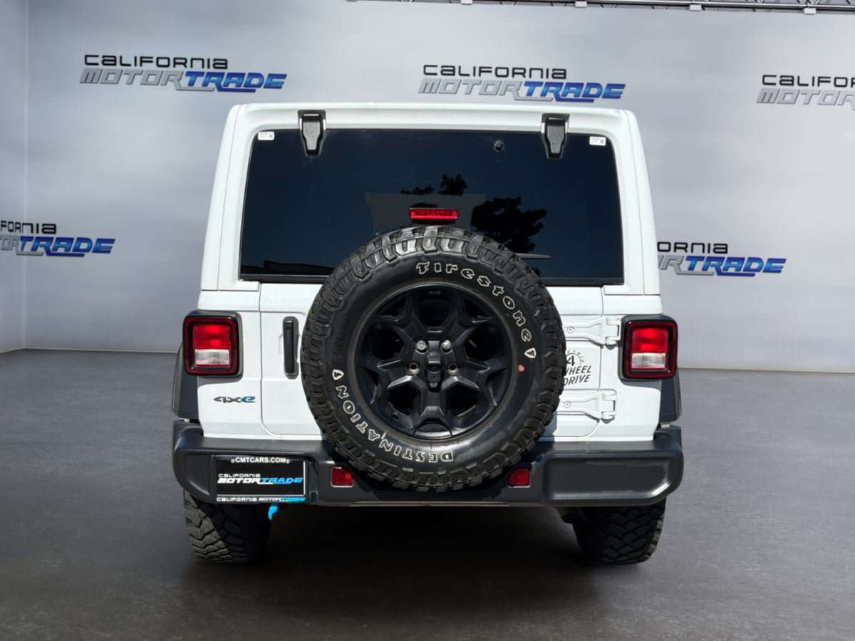 Used 2023 Jeep Wrangler Unlimited w/ Sun & Screen Package AWD/4WD image 6