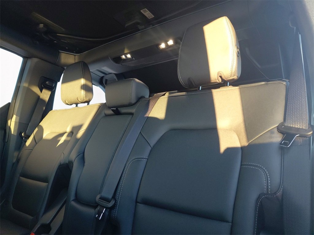 New 2025 Ford Bronco Badlands image 13