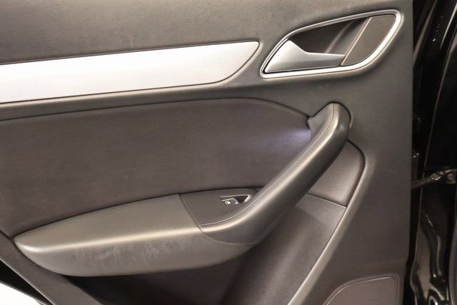 Used 2018 Audi Q3 2.0T Premium w/ Convenience Package image 26