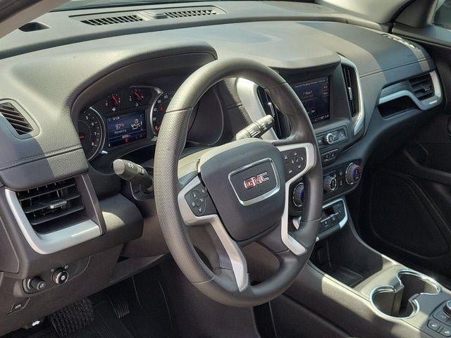 Used 2024 GMC Terrain SLE w/ Driver Convenience Package FWD image 11