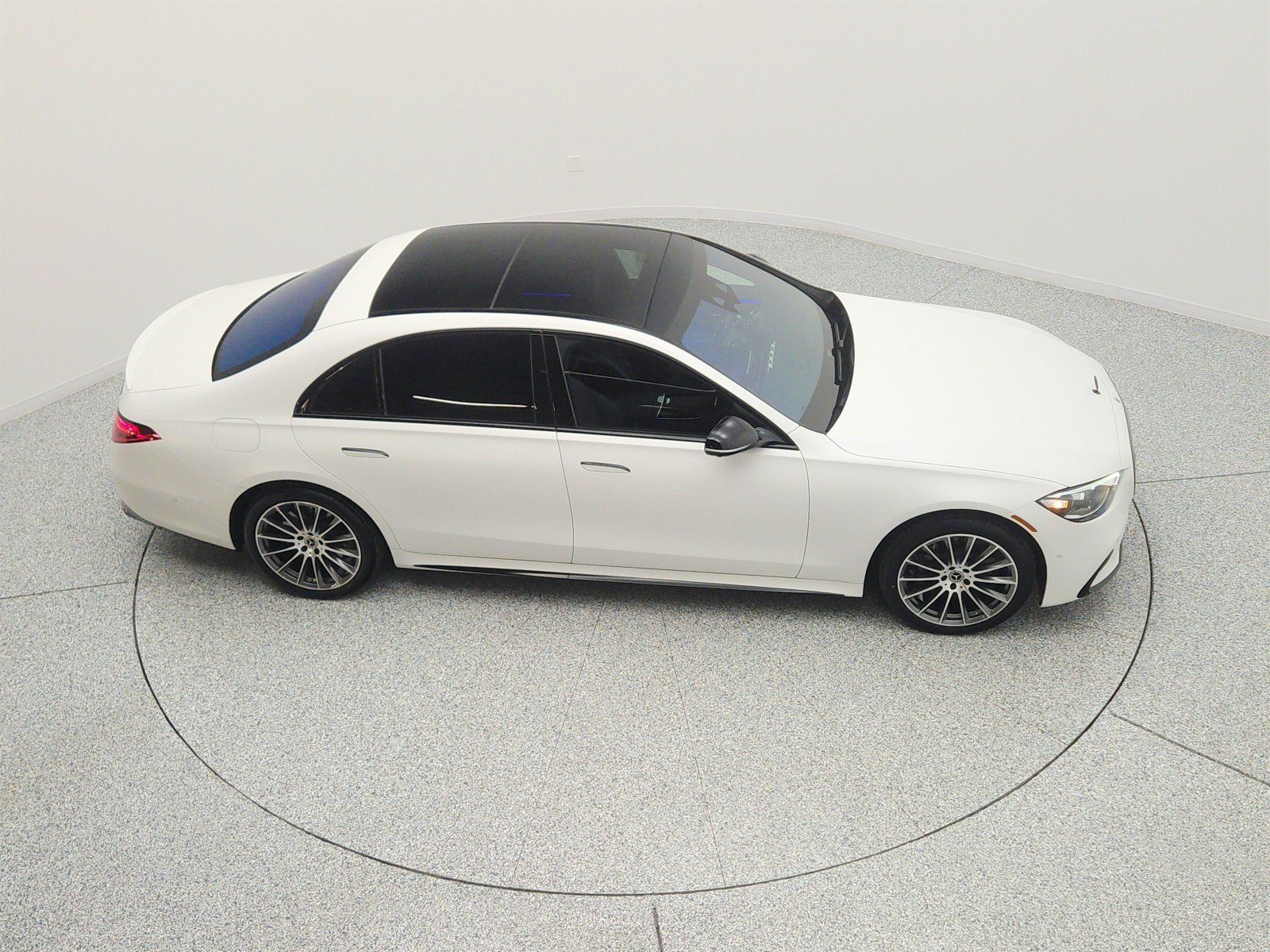 Used 2025 Mercedes-Benz S 580 4MATIC Sedan image 25