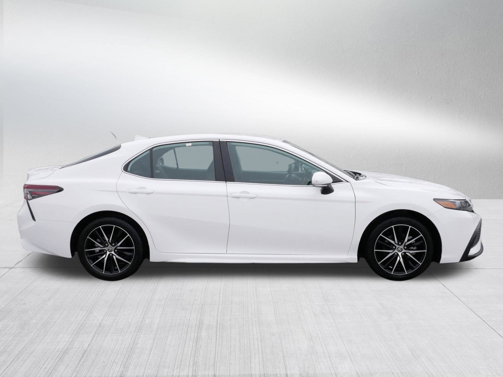 Certified 2024 Toyota Camry SE image 8