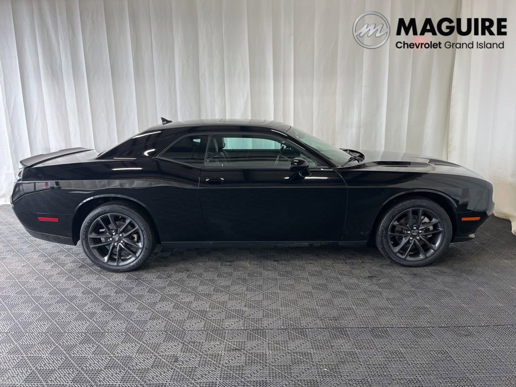 Used 2023 Dodge Challenger SXT w/ Plus Package image 2