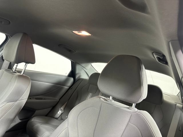 Certified 2024 Hyundai Elantra SEL image 12