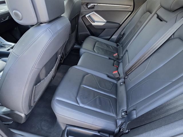 Used 2024 Audi Q3 2.0T Premium image 9