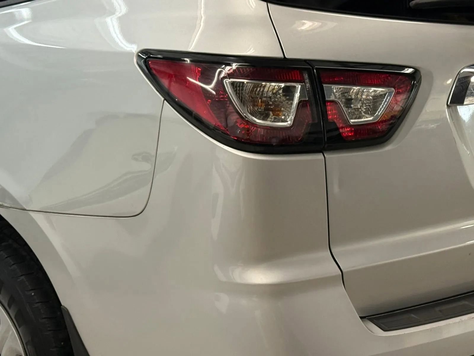 Used 2013 Chevrolet Traverse LS image 23