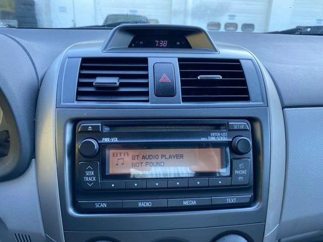 Used 2012 Toyota Corolla LE FWD image 20