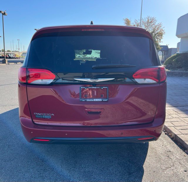 New 2027 Chrysler Pacifica LX FWD image 7