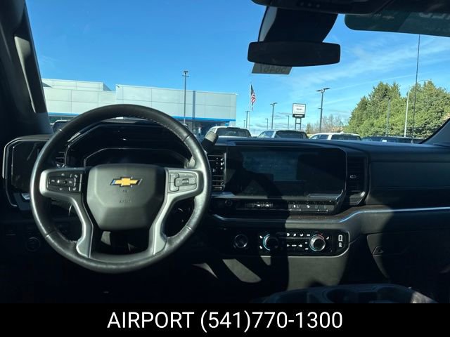 Certified 2022 Chevrolet Silverado 1500 LT w/ Z71 Off-Road Package AWD/4WD image 14