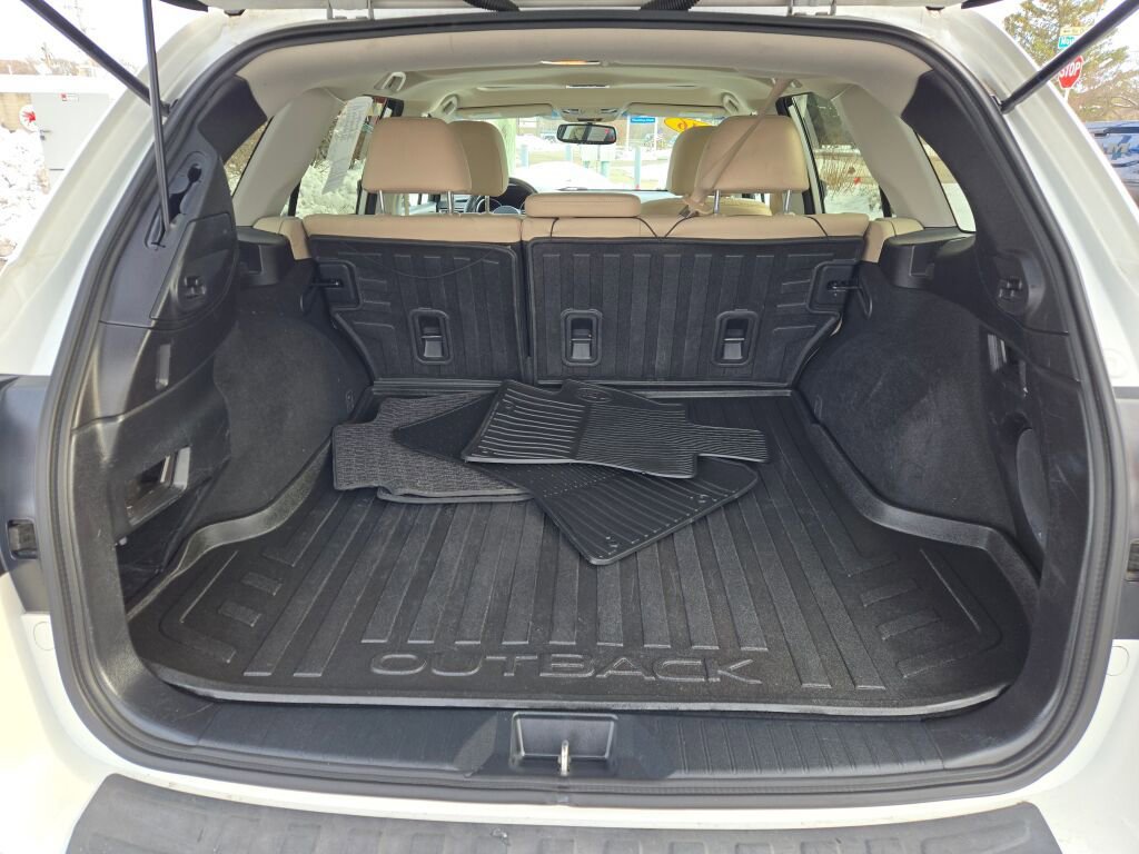 Used 2016 Subaru Outback 2.5i Limited image 15