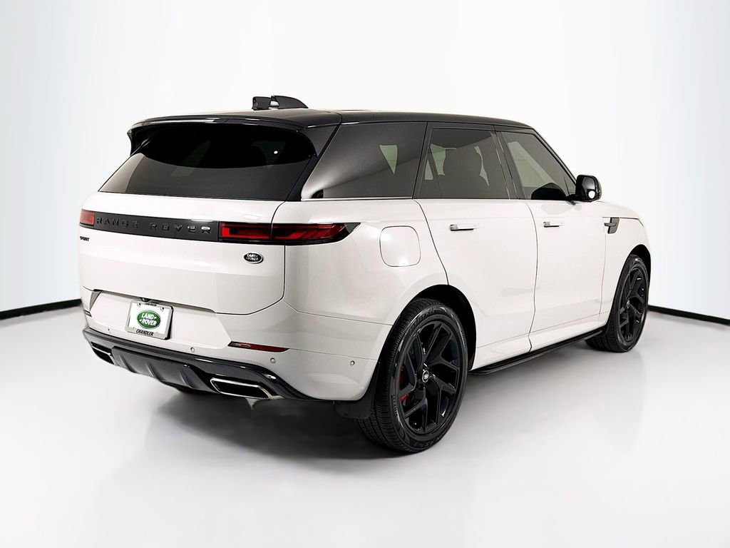 Used 2023 Land Rover Range Rover Sport SE Dynamic image 5