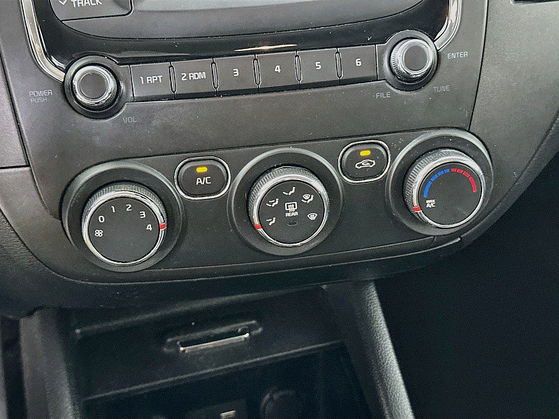 Used 2017 Kia Forte LX FWD image 15