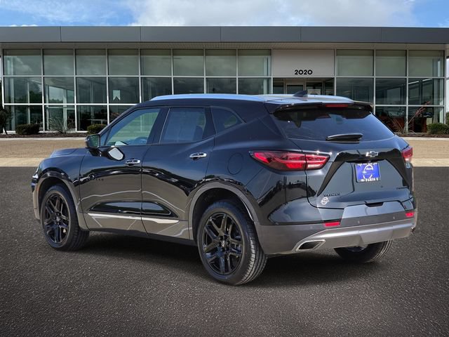 Used 2023 Chevrolet Blazer Premier w/ Enhanced Convenience Package FWD image 4