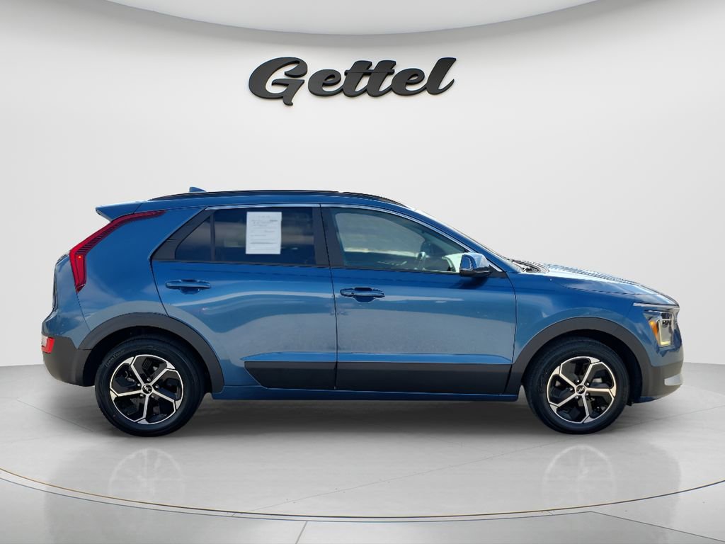 Used 2024 Kia Niro EX FWD image 4
