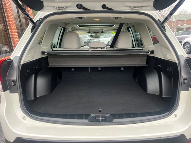 Used 2023 Subaru Forester Premium AWD/4WD image 18