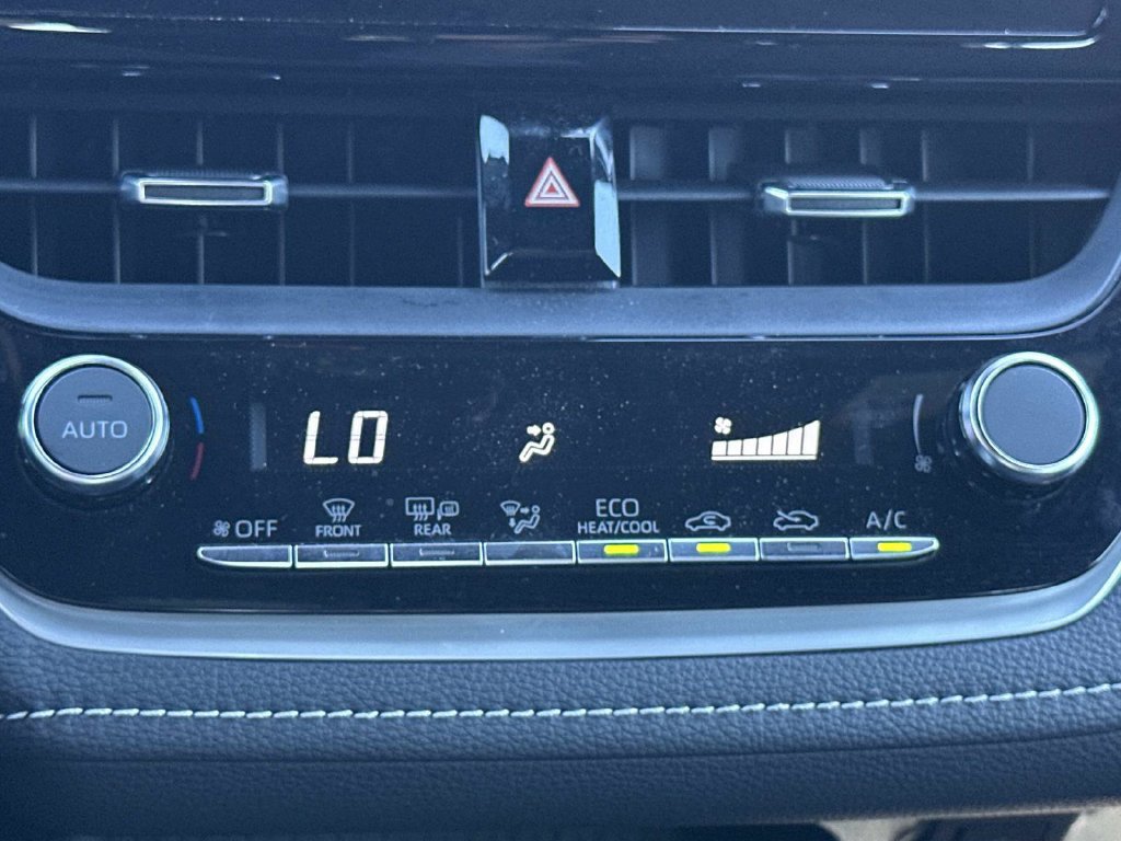 Used 2024 Toyota Corolla SE FWD image 37