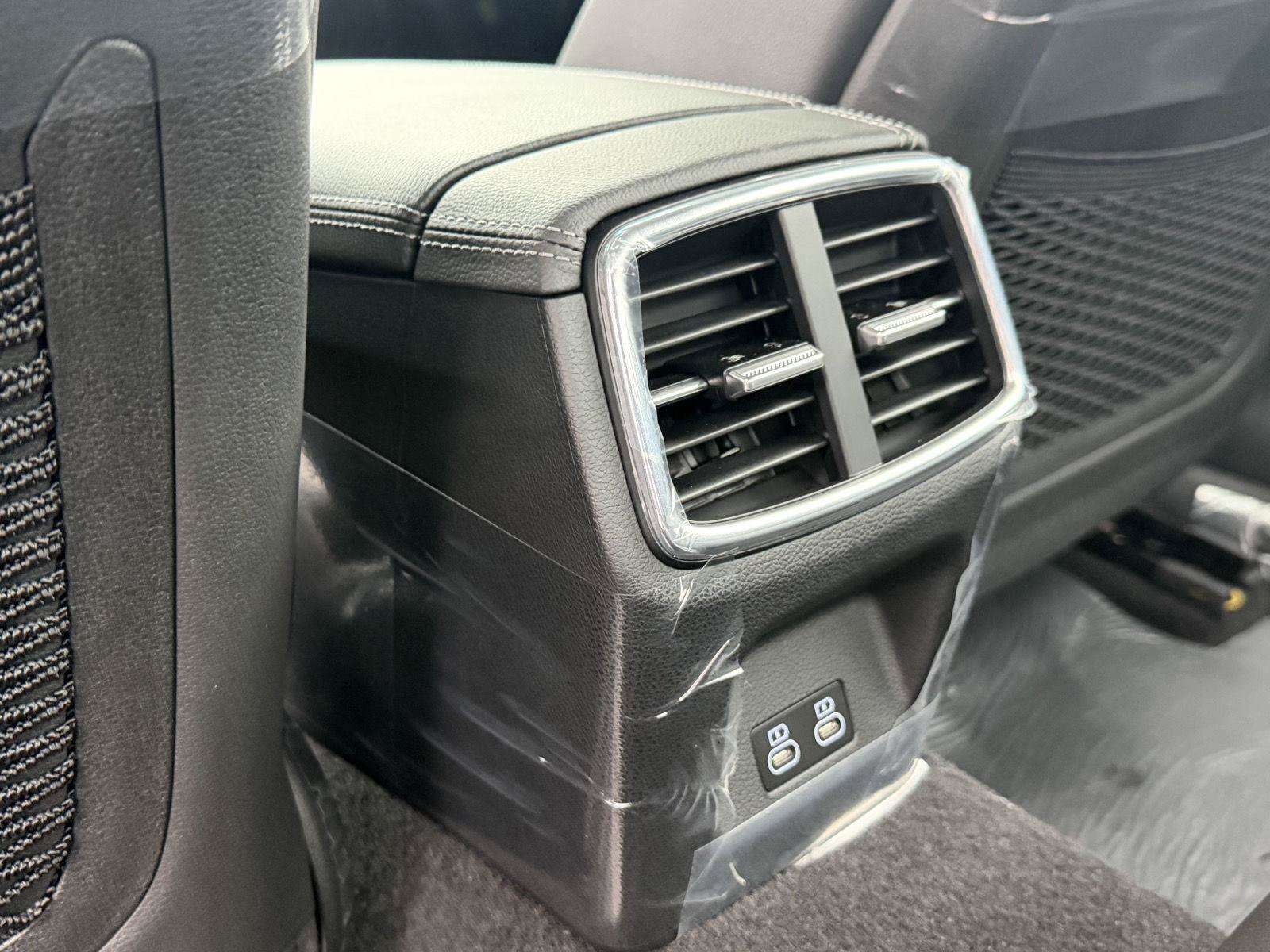 New 2027 Genesis G70 2.5T RWD image 32