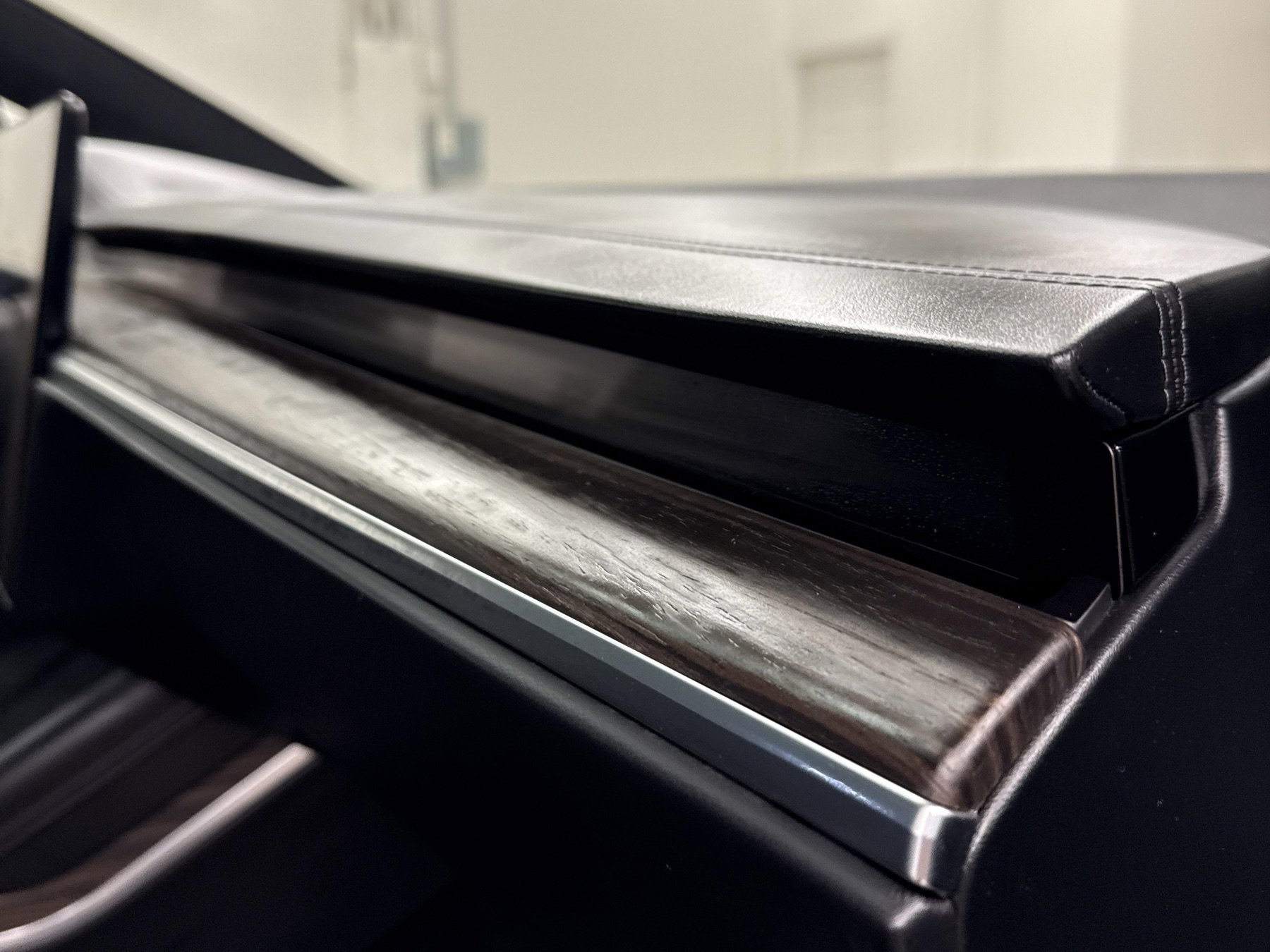 Used 2023 Tesla Model X image 31