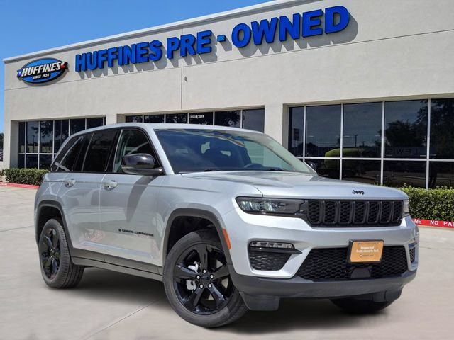 Used 2024 Jeep Grand Cherokee Limited w/ Black Appearance Package
