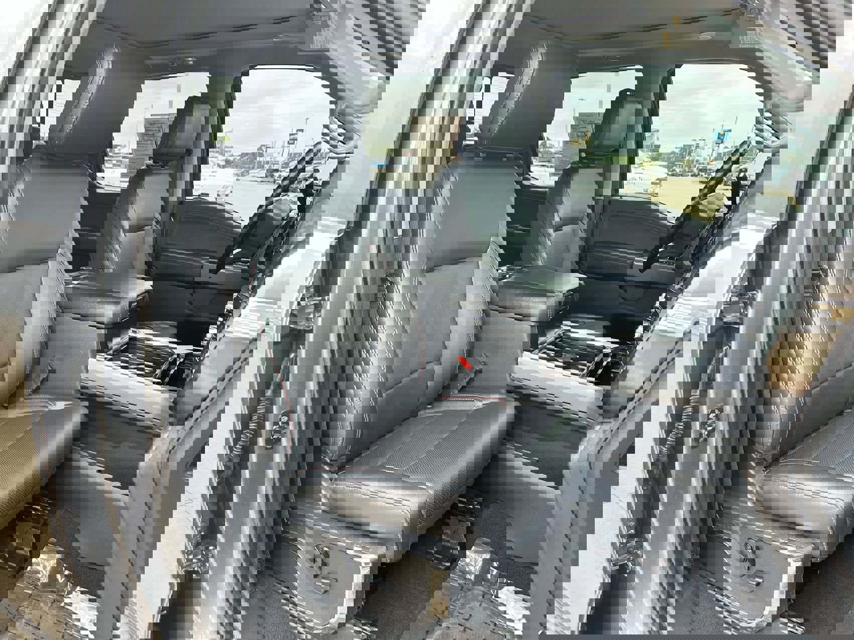 Used 2024 Ford F450 Lariat w/ Lariat Ultimate Package image 24