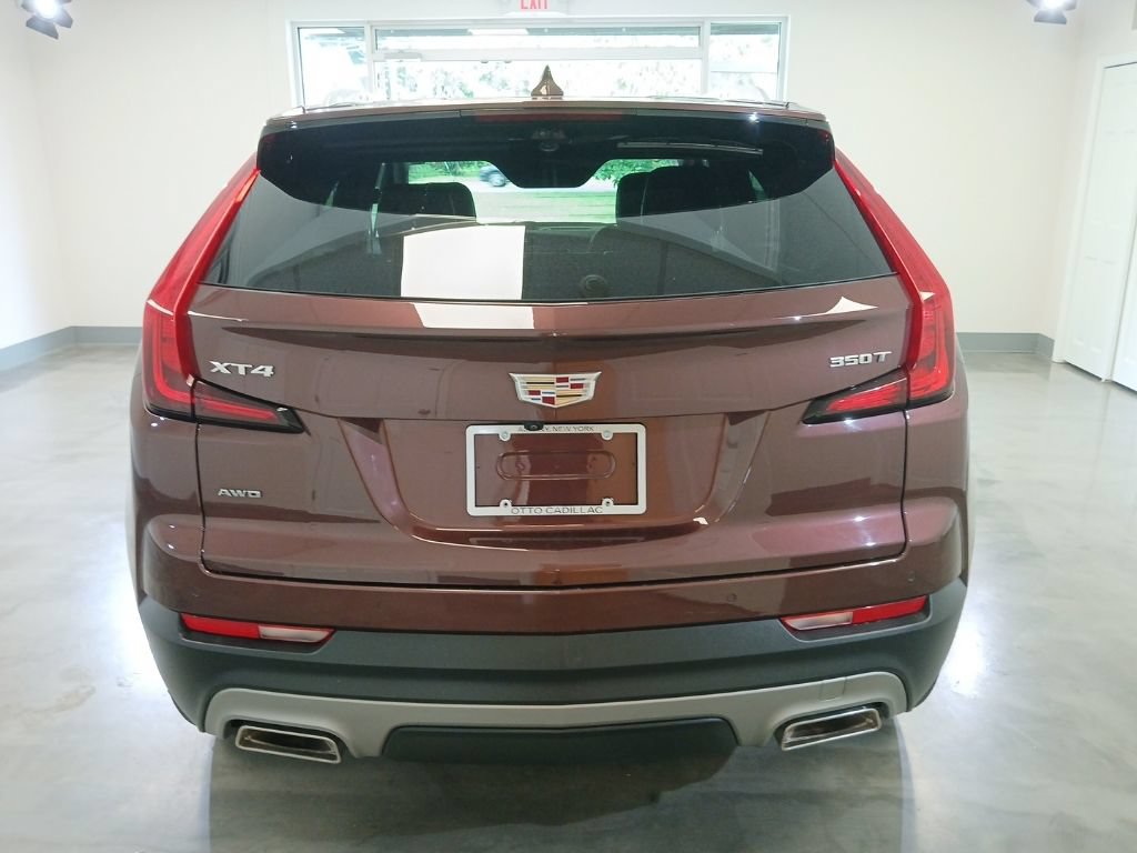 Used 2022 Cadillac XT4 Premium Luxury w/ Technology Package AWD/4WD image 13