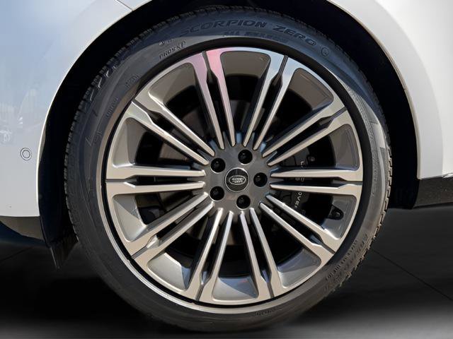 Certified 2024 Land Rover Range Rover Long Wheelbase Autobiography image 9