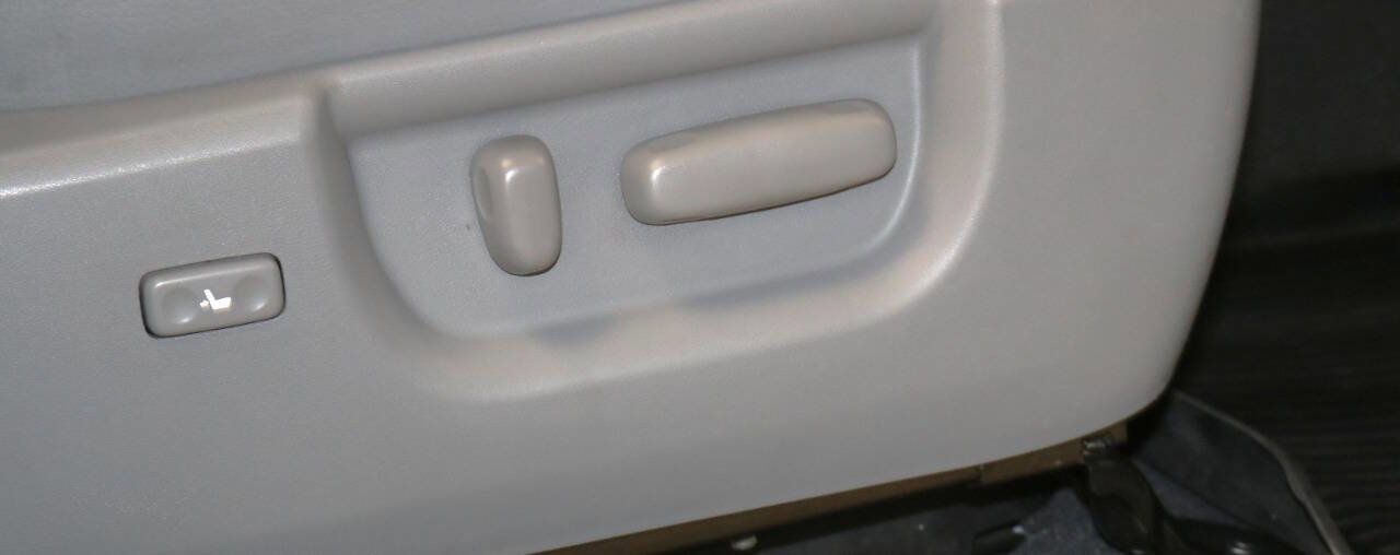 Used 2020 Toyota Sequoia Platinum image 79