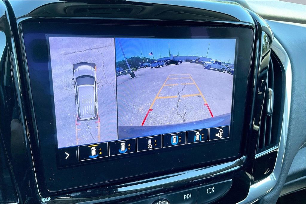 Used 2020 Chevrolet Traverse Premier FWD image 21