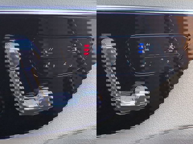 Used 2025 Mercedes-Benz C 300 Sedan image 22