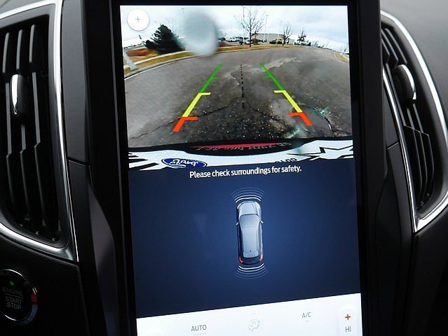 Used 2024 Ford Edge Titanium image 37