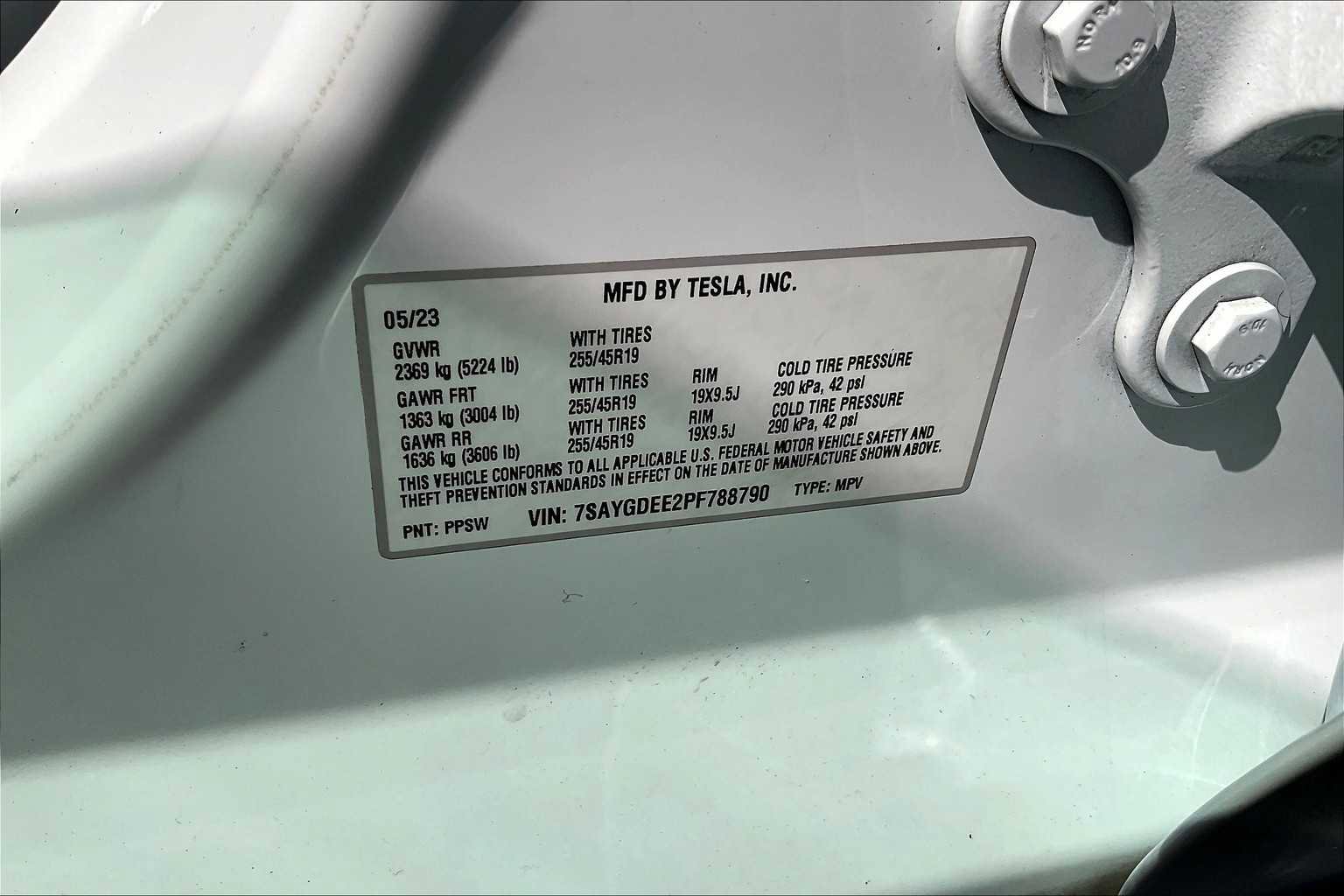 Used 2023 Tesla Model Y AWD image 30