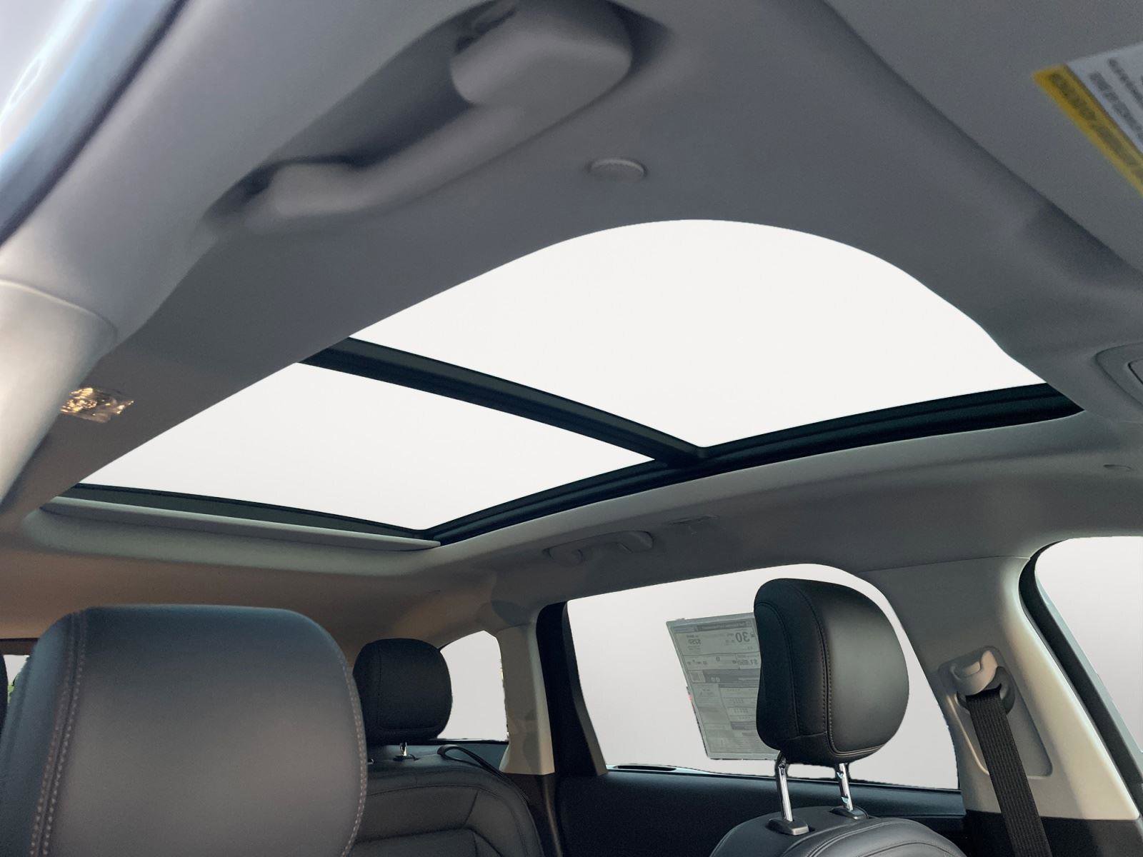 New 2026 Lincoln Nautilus Reserve AWD/4WD image 15