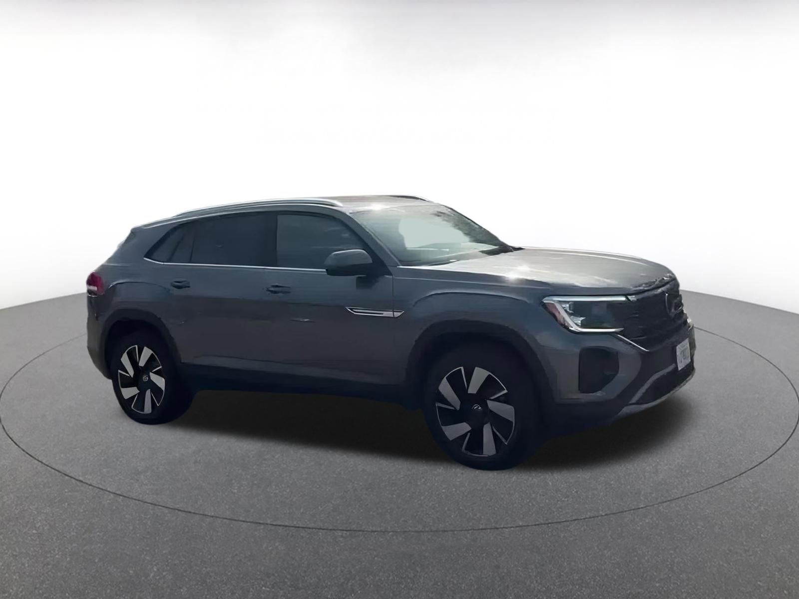 Used 2025 Volkswagen Atlas Cross Sport SE video 2