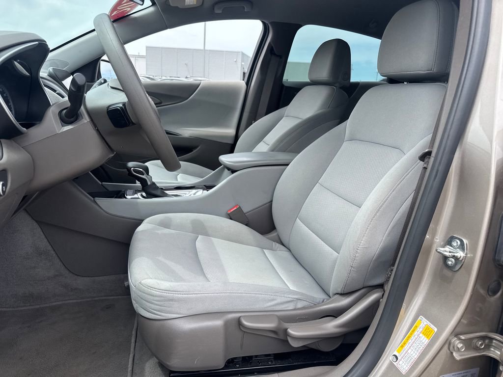 Used 2022 Chevrolet Malibu LS FWD image 15